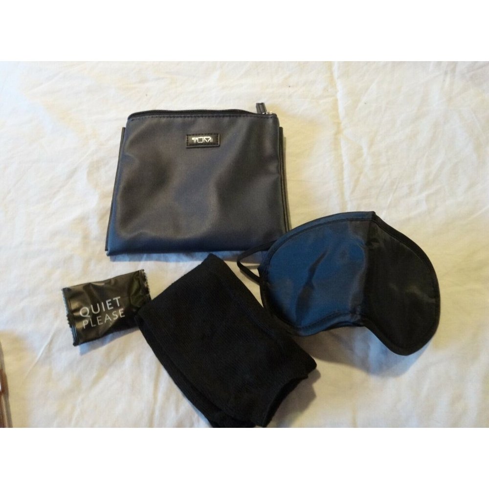 TUMI x Delta One First Class Zipper Pouch Case Amenity Kit Business‎ Gray NEW!!!